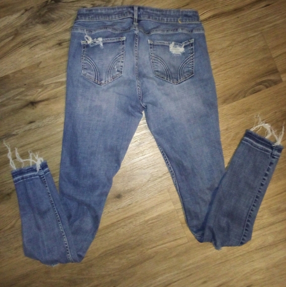 Hollister super skinny jeans - Picture 3 of 3
